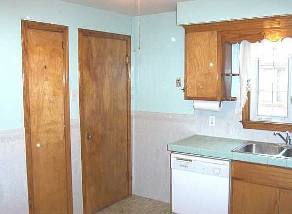 5th image of 71 Croy Ave