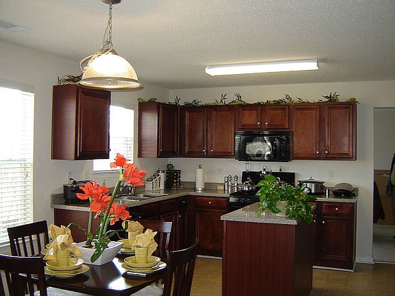 Breakfast Area to Kitchen View