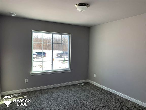 4th image of 8172 Peninsula Cir