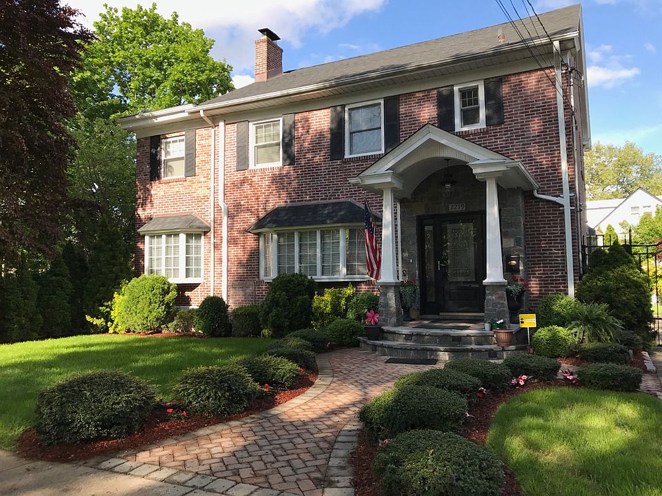 1st image of 2219 Tiemann Ave