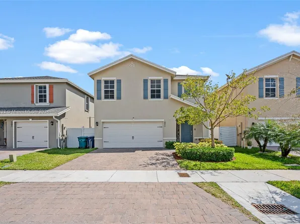 493 NE 6th Pl, Florida City, FL 33034
