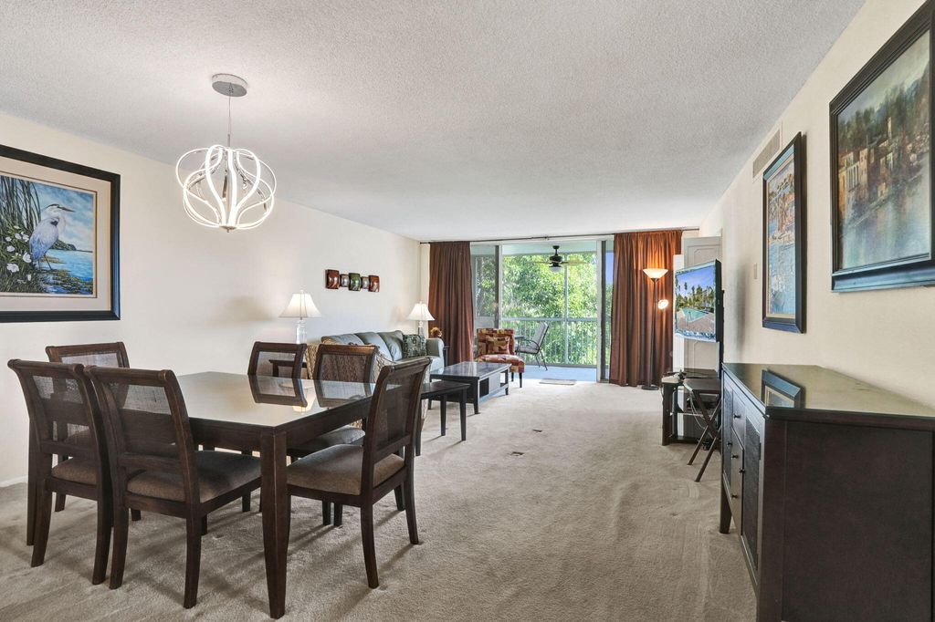 2940 N COURSE Drive #401, photo 2