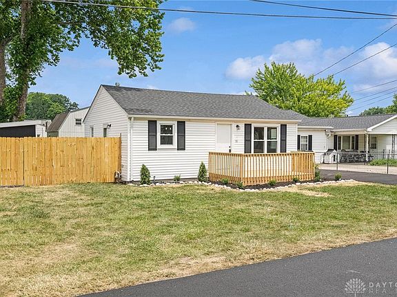 2nd image of 31 Wilson Ave