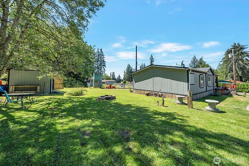 5th image of 15503 Cedar Park Road SE #20