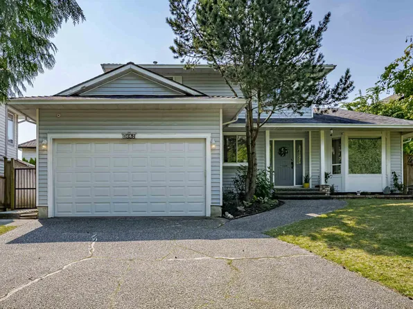 1328 Honeysuckle Ln, Coquitlam, BC V3E 2K2