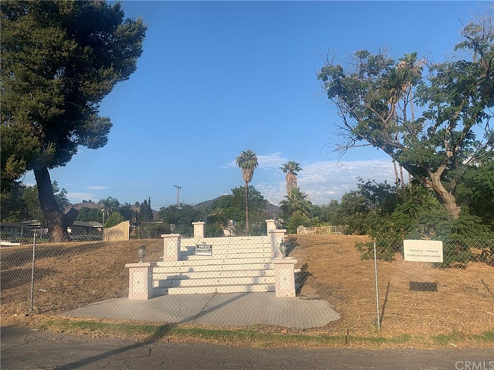 1st image of 3795 La Hacienda Dr