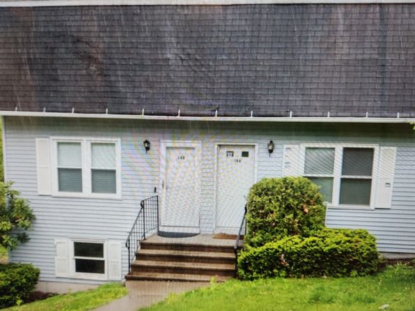 146 Macarthur Dr #2B