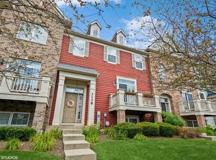 3138 Gansett Pkwy, Elgin, IL 60124