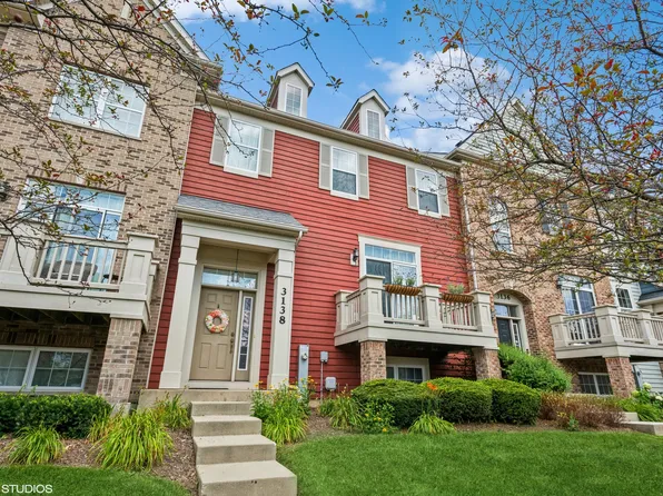 3138 Gansett Pkwy, Elgin, IL 60124