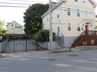 62 Superior St, Providence, RI 02907