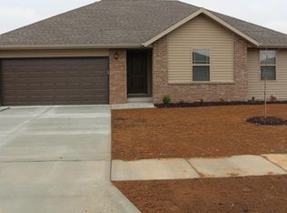 1062 S Tanner Dr, Springfield, MO 65802