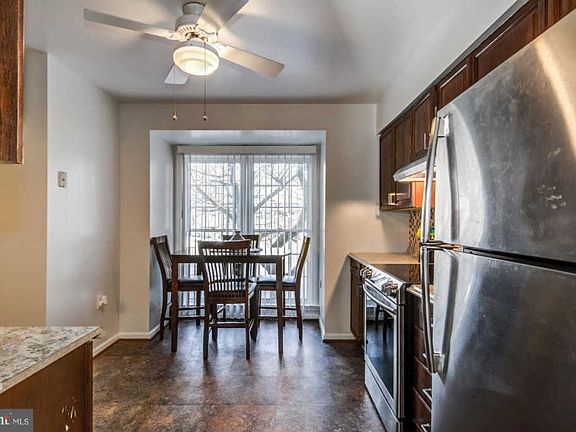 4th image of 3019 Dunleigh Ct