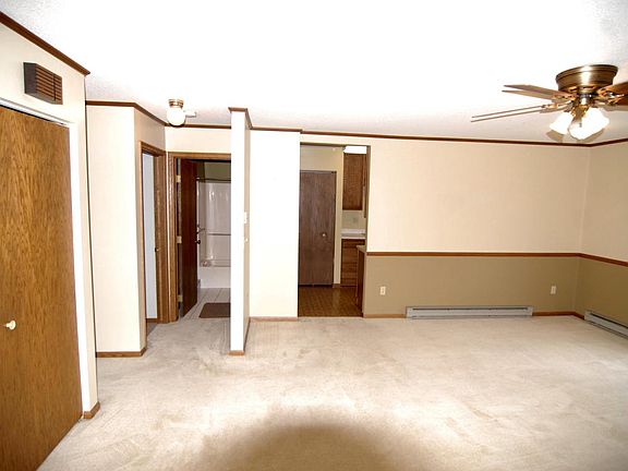 3rd image of 1007 W Depue Ave APT 203