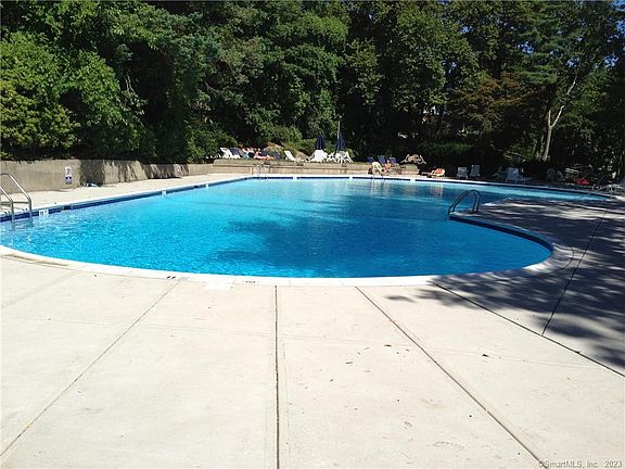 2nd image of 71 Strawberry Hill Ave #605