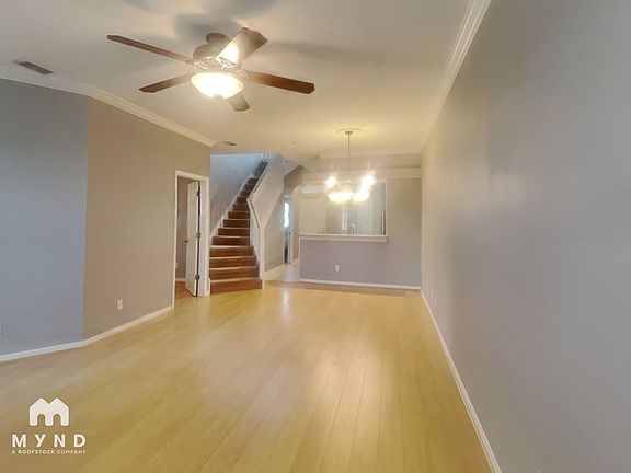 4th image of 5372 Neil Dr
