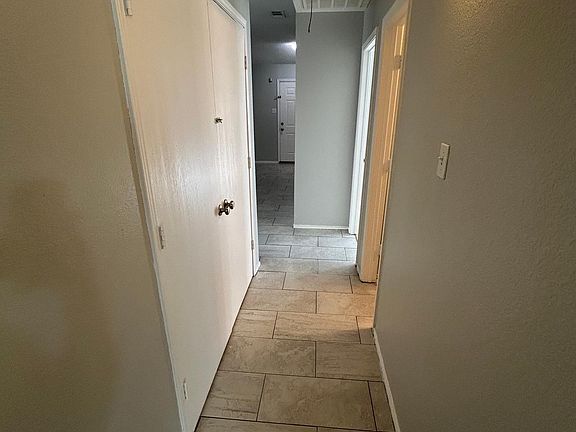 5th image of 2315 Summit Ln