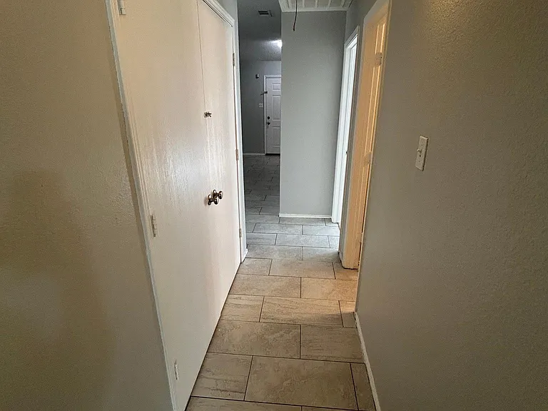 2315 Summit Ln — Photo 11