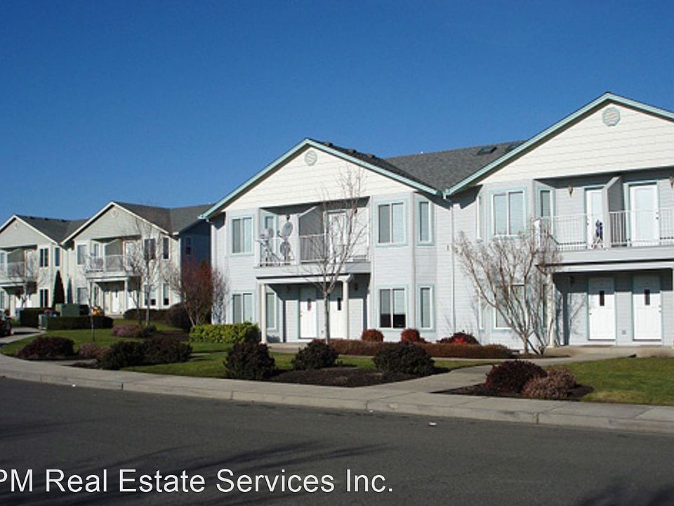 1st image of 1527 Hollyhock Dr APT D