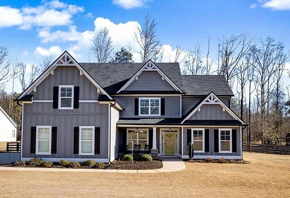 1st image of 92 Gordon Oaks Way