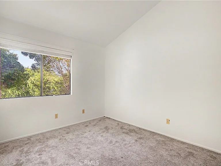 214 Topaz St — Photo 22