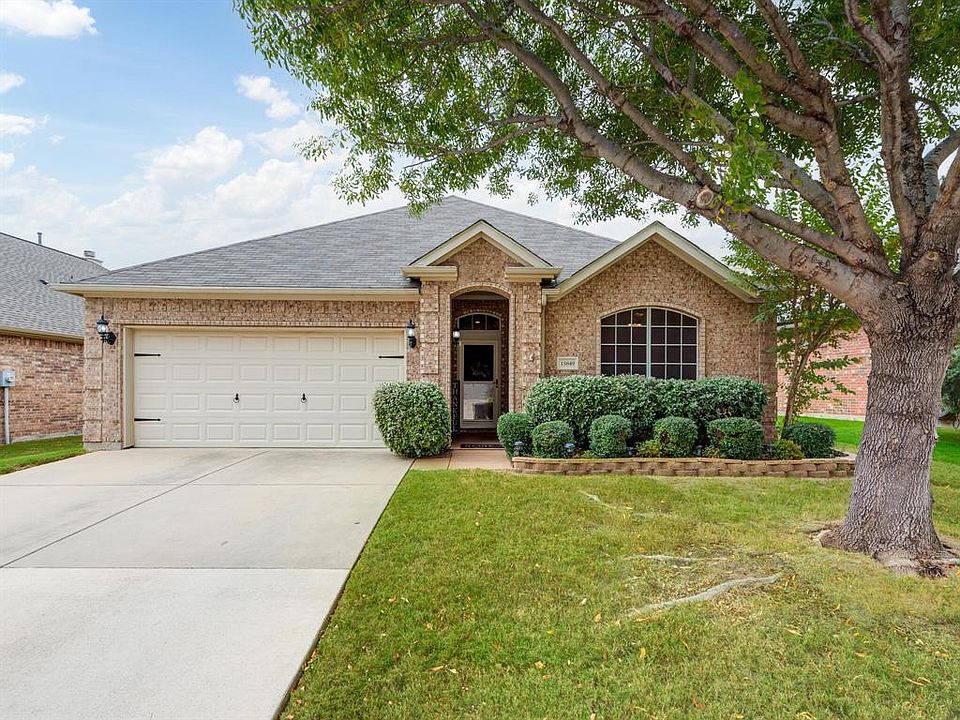 1st image of 15849 Coyote Hill Dr