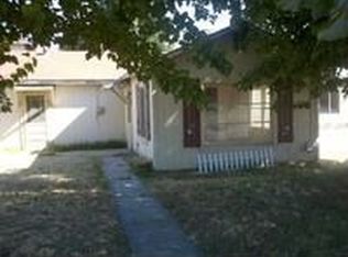 1246 E Dinuba Ave, Reedley, CA 93654