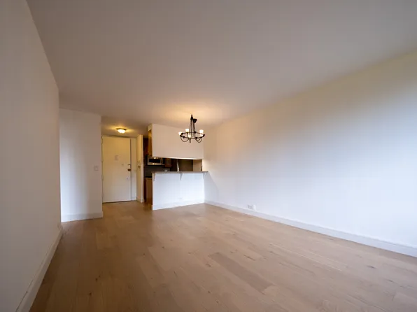 630 1st Avenue image 5 of 19