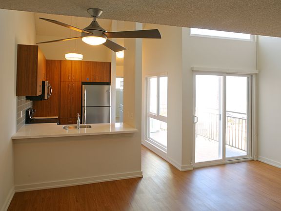 2nd image of 615 S Catalina Ave APT 332