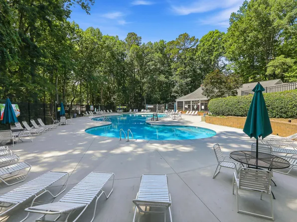 1220 Collington Dr, Cary, NC 27511