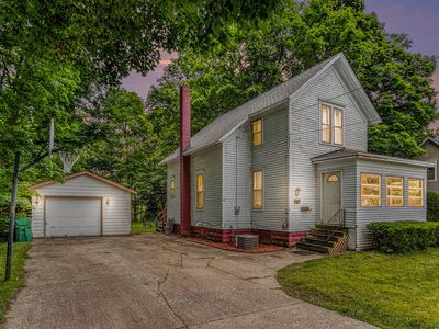 319 N Grant Ave, Three Rivers, MI, 49093