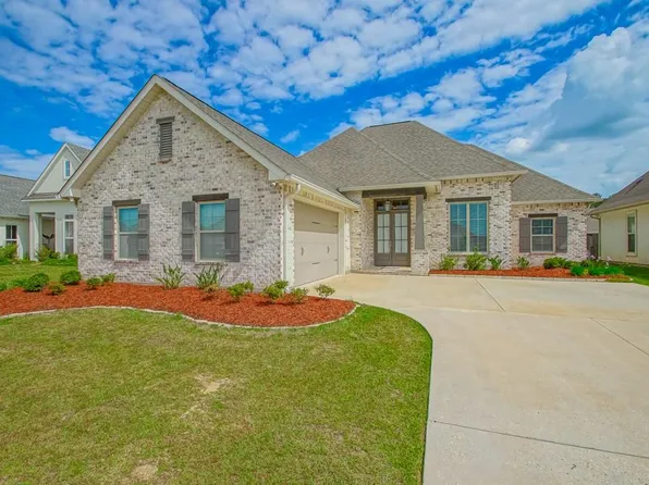 8028 Bedico Trail Ln, Madisonville, LA 70447