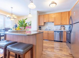 1070 Grandview Ct NE APT 304, Columbia Heights, MN 55421