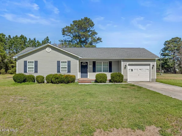 100 Burrell Lane, Richlands, NC 28574