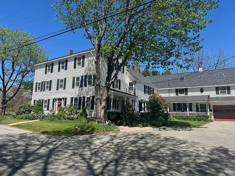 6 Griffin Ave — Photo 1