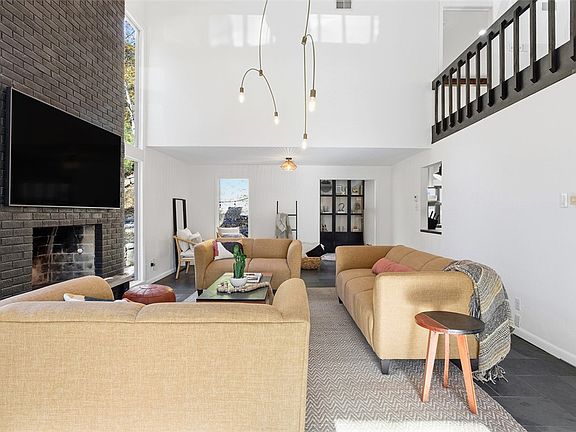 5th image of 1 Myrtle Hill Rd