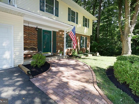 4th image of 5900 Hollow Oak Ct