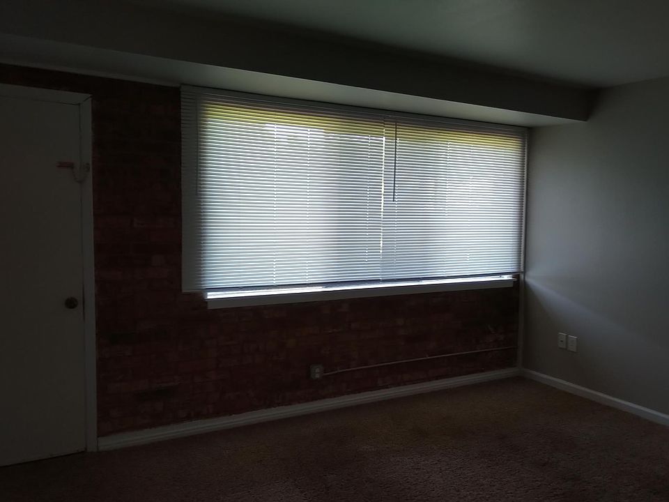 1st image of 7410 Overton Ave APT 3