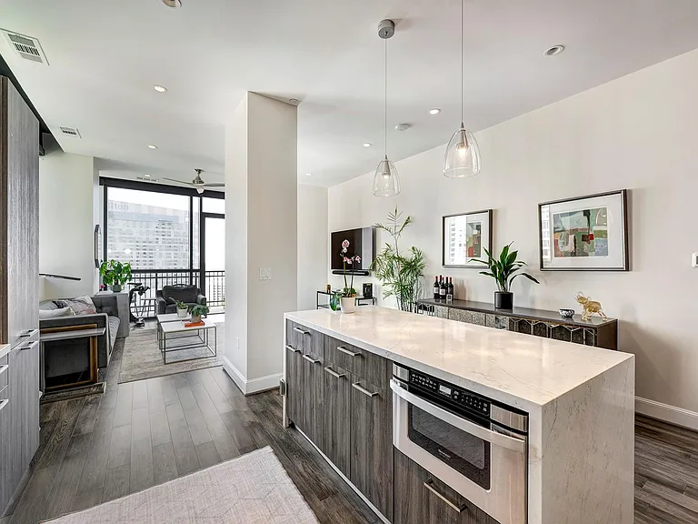 1211 Caroline St #1501 — Photo 10