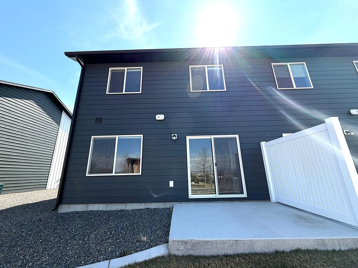Building Photo - 640 Ptarmigan Ln