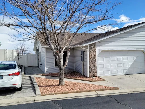 872 Bluegrass Cir, West Wendover, NV 89883