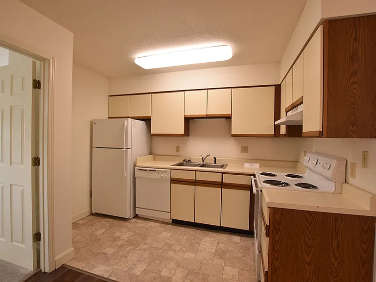 507 W Green St — Photo 15