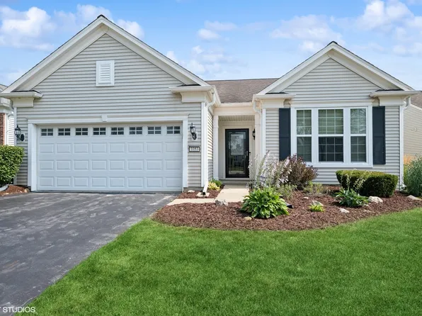 3353 Sheridan Ln, Mundelein, IL 60060