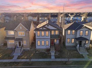 37 E Elgin Meadows Mnr SE, Calgary, AB T2Z 0S2