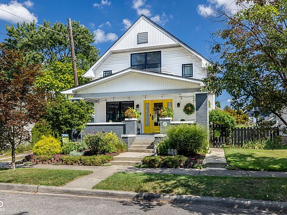 3rd image of 916 Hervey St