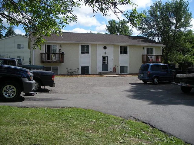 1450 Whispering Ct #4