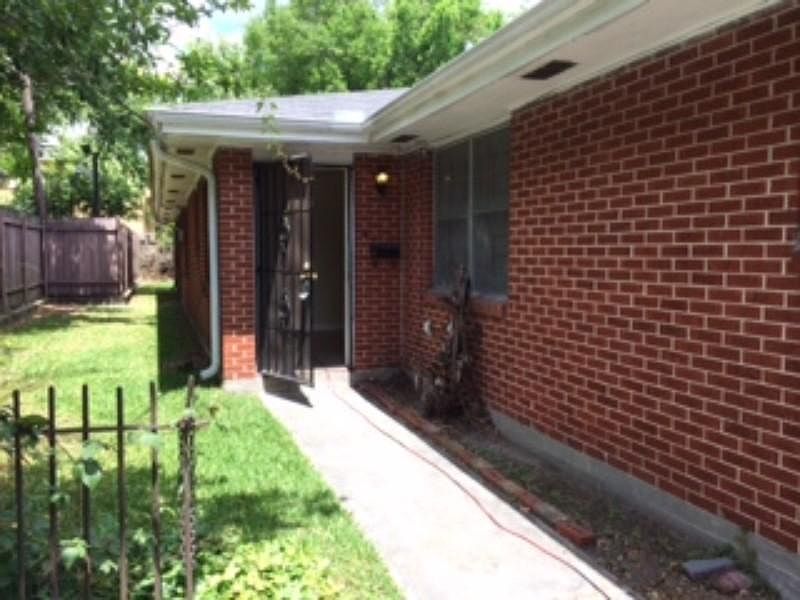 1st image of 1415 N Galvez St #B