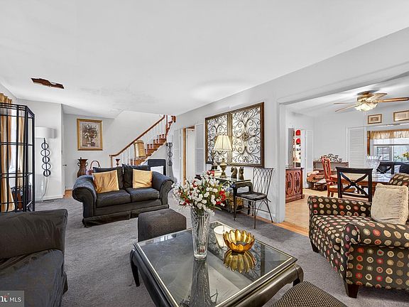 2nd image of 3629 Forest Garden Ave