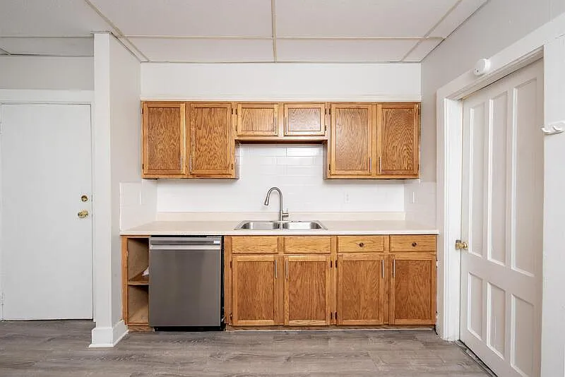 2 bed, 1.0 bath, 1000 sqft, $1,225 — Photo 3