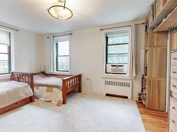 3rd image of 3249 88th St APT 402