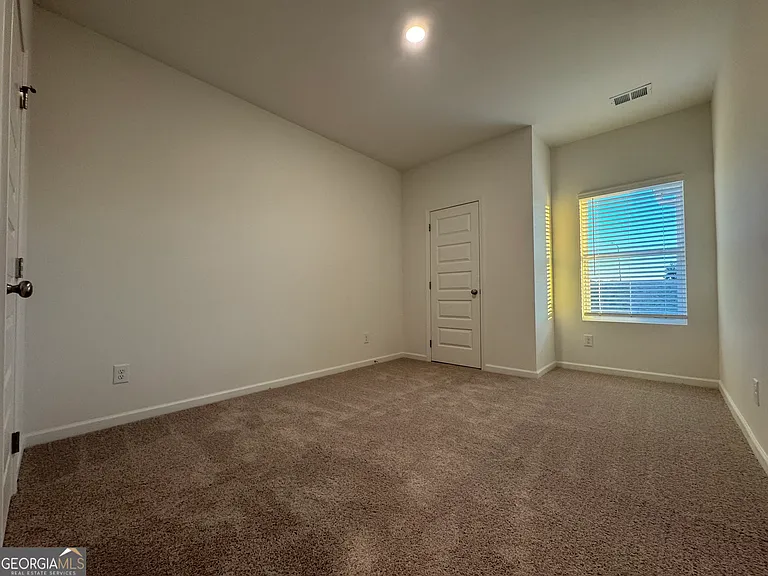 102 Lavender Cir — Photo 11